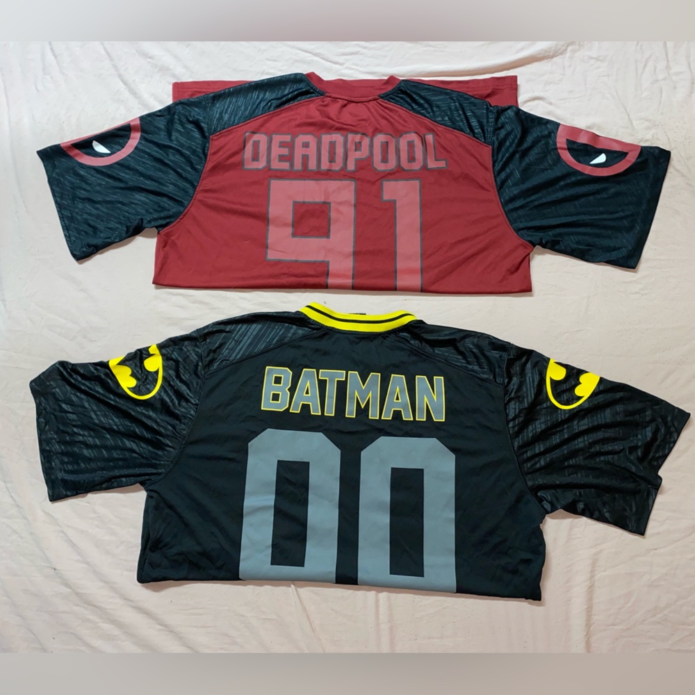 Marvel Batman Jersey - Picture 2 of 6